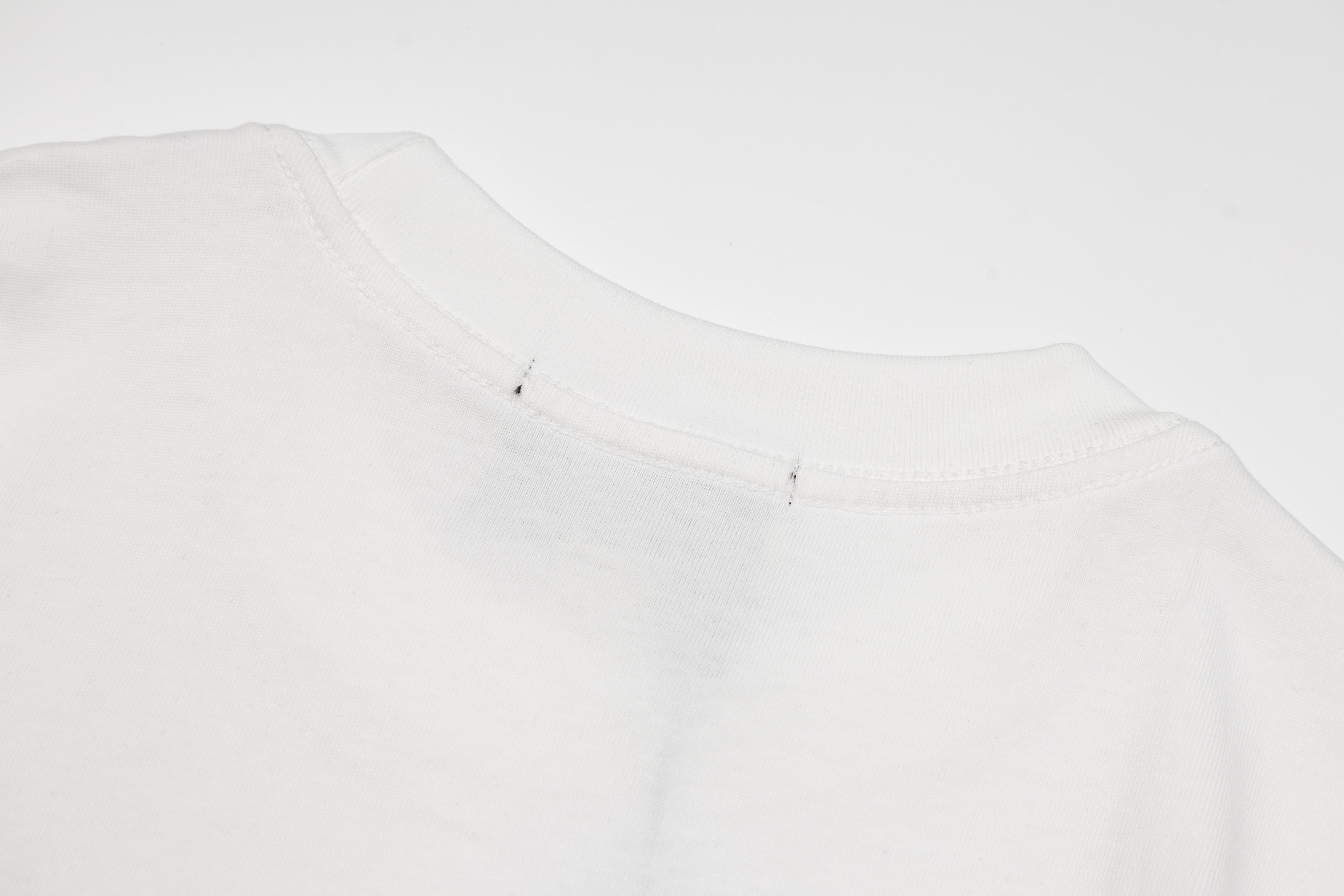 U1R76B31 Popular T-shirts