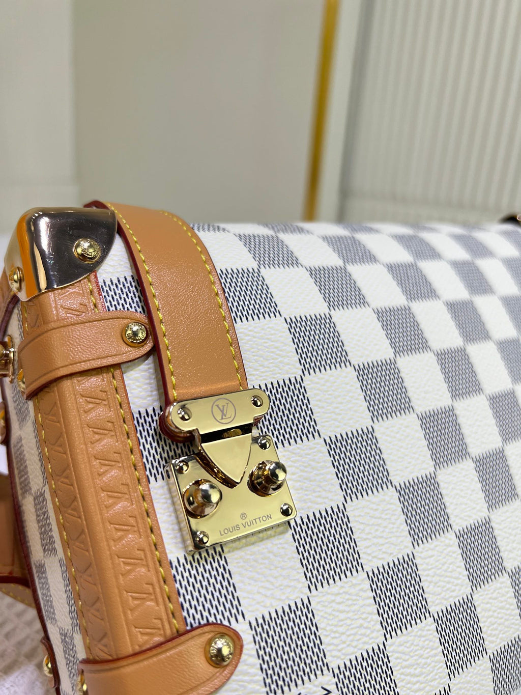 B1N55E18 Popular    leather bag