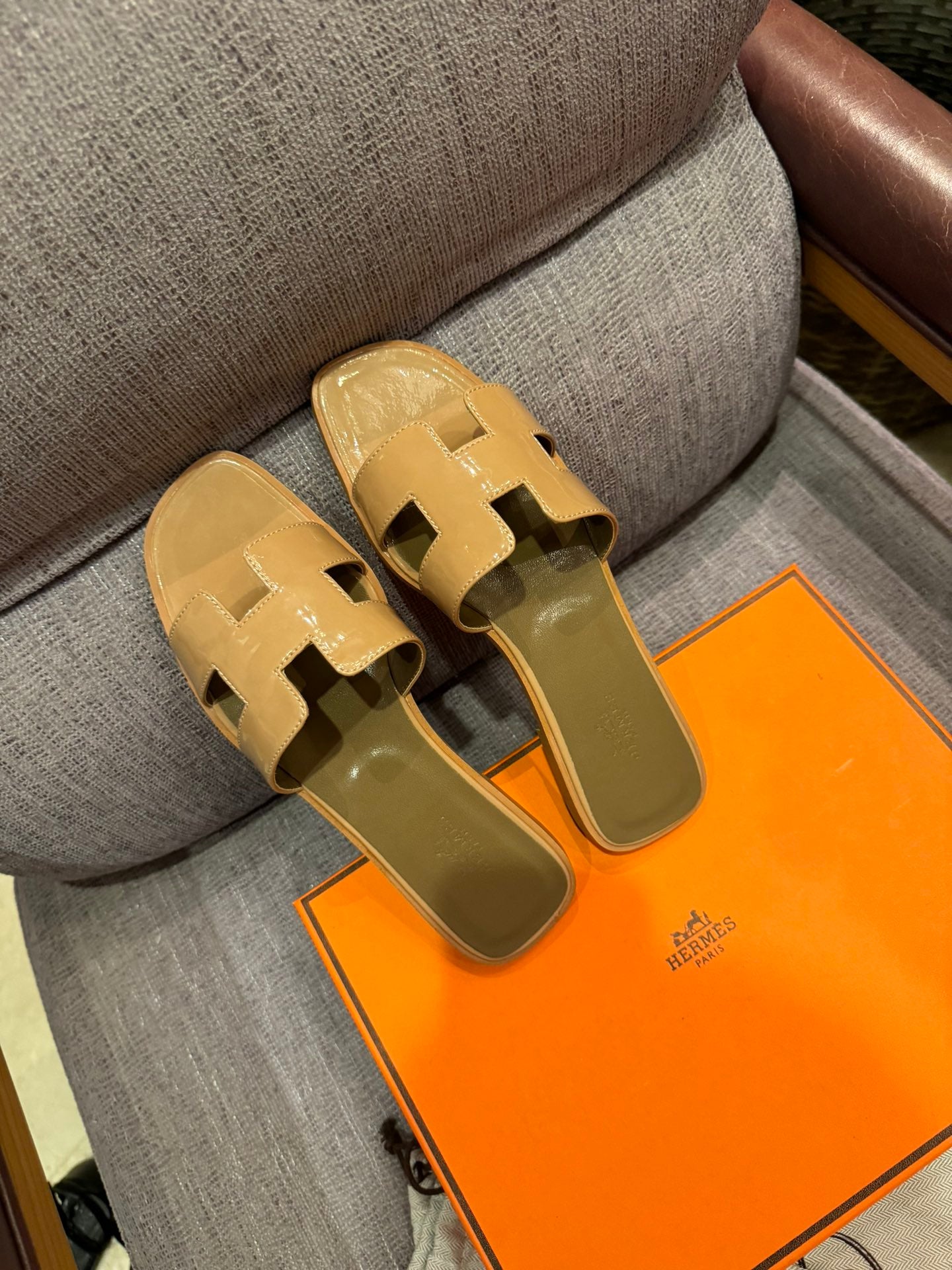 Z1Z55H310 Popular Slippers