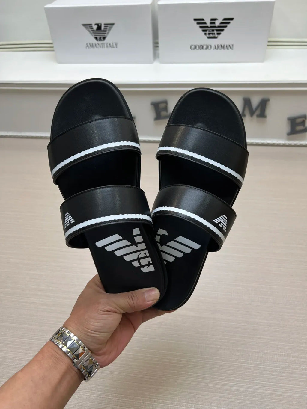 Z5ZA102 Popular slippers