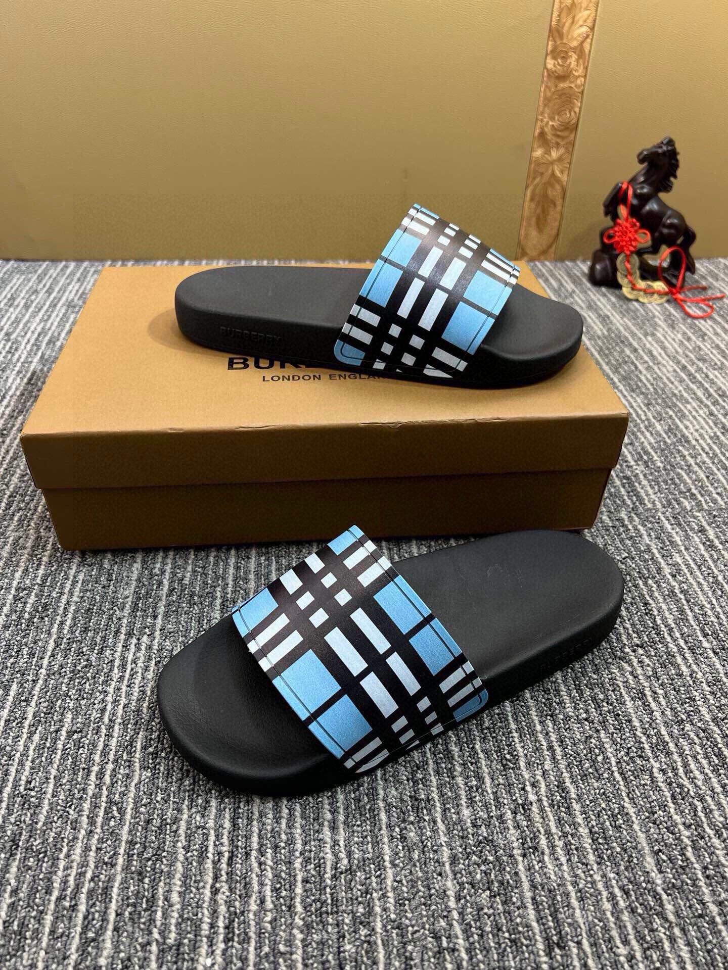 Z5Z35R257 Popular Slippers