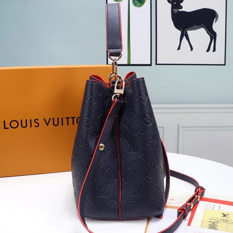B1P11E81 Popular  leather bag 