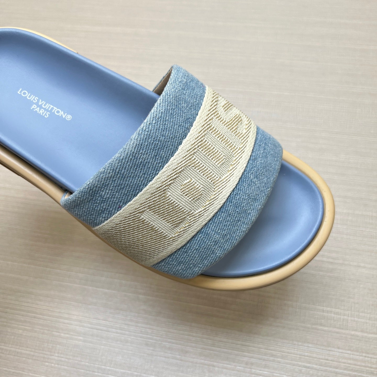 Z5Z35E300 Popular Slippers
