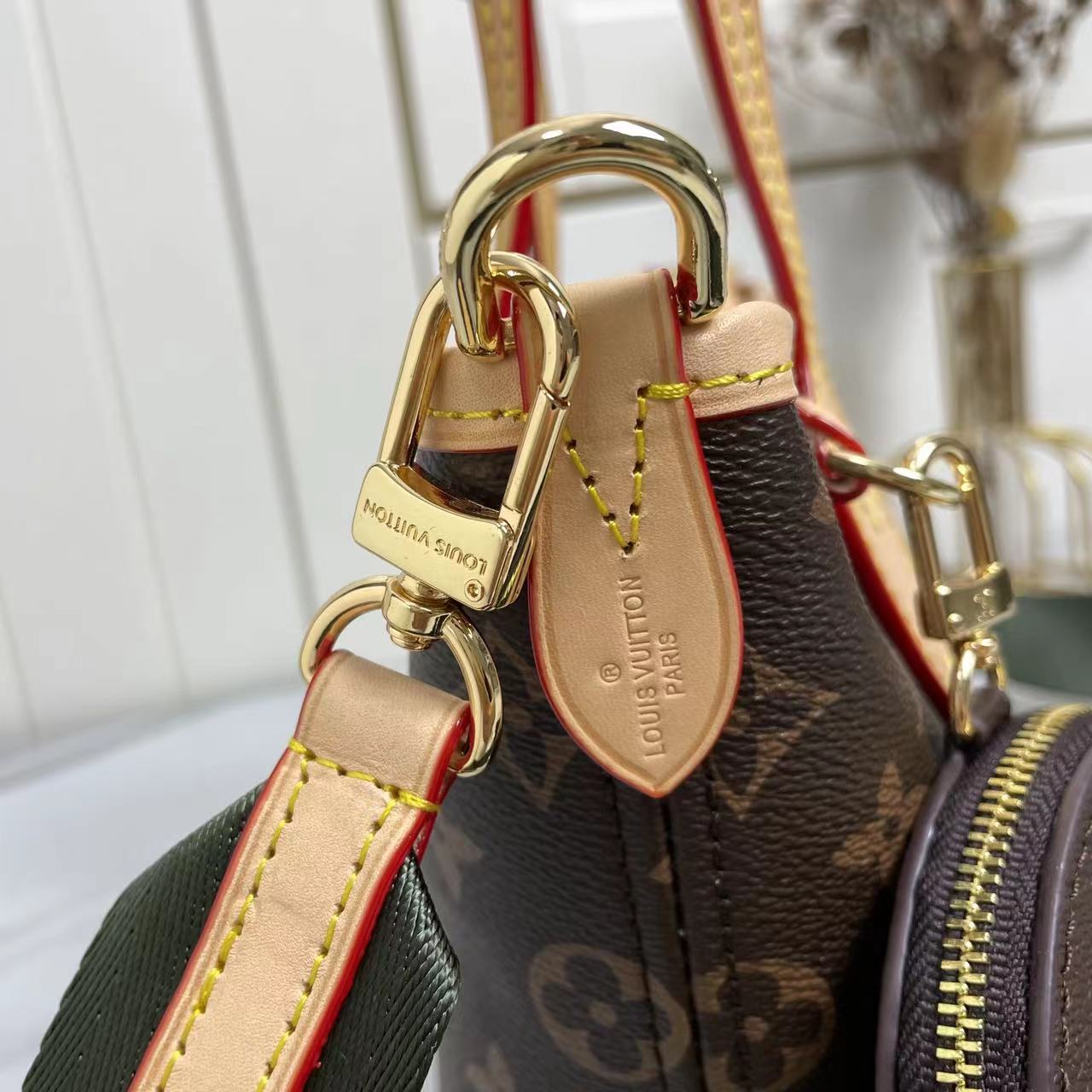 B12X93E85 Popular leather bag 