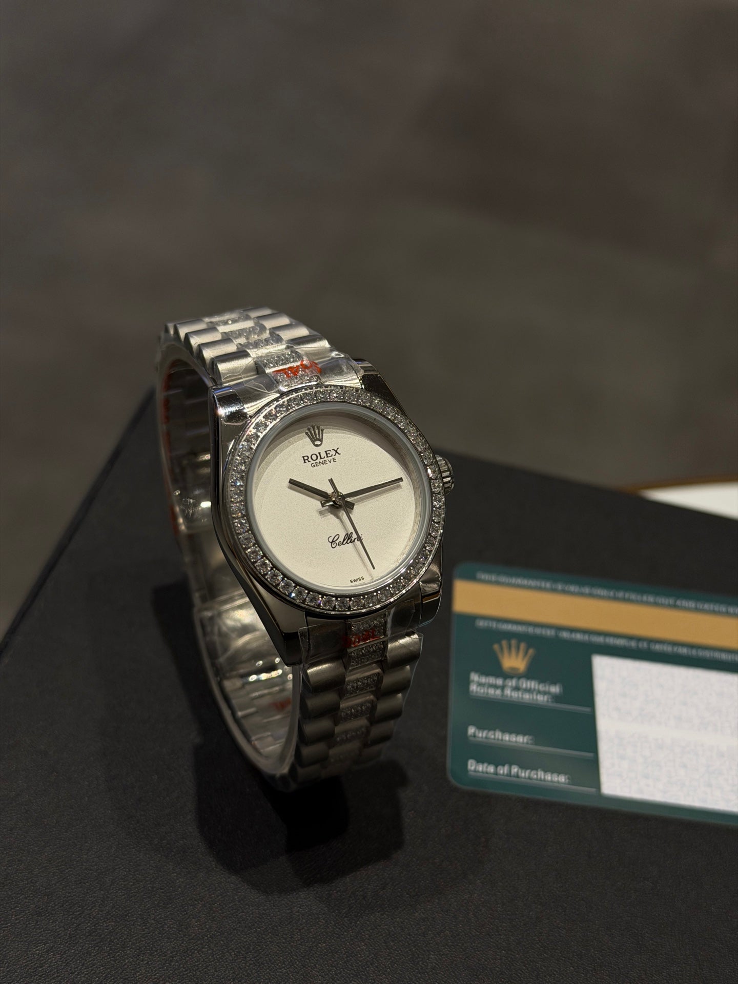L1R36L24 Popular Watches