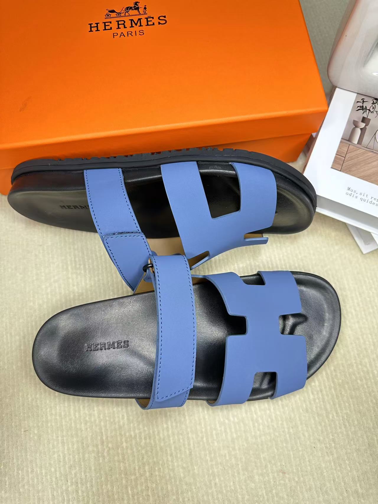 Z2Q55H26 Popular leather shoes