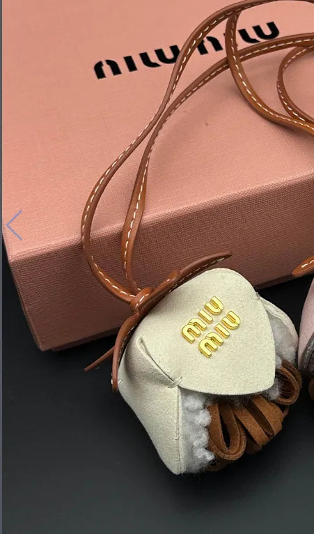 A1R46A24 Popular bag 's charms accessories