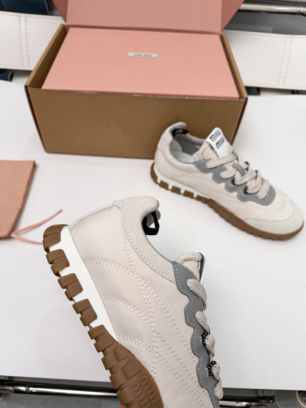 Z2P36A55 Popular high-quality leather Shoes