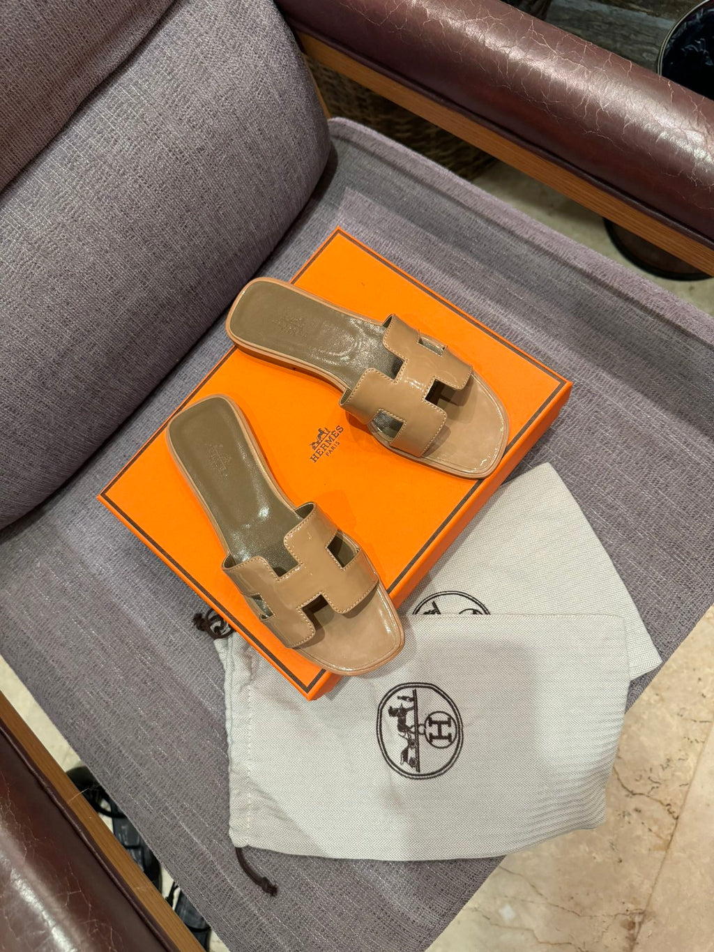 Z1Z55H310 Popular Slippers