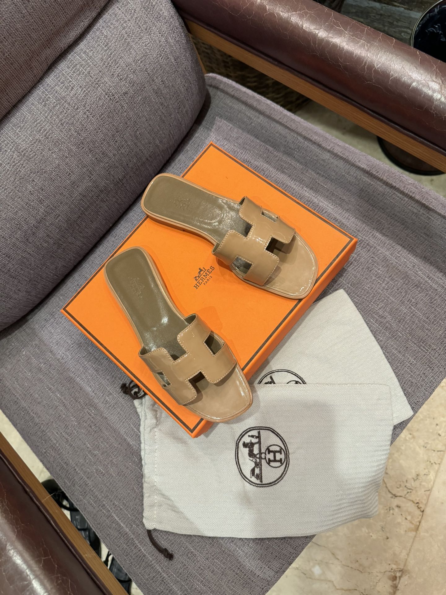 Z1Z55H310 Popular Slippers