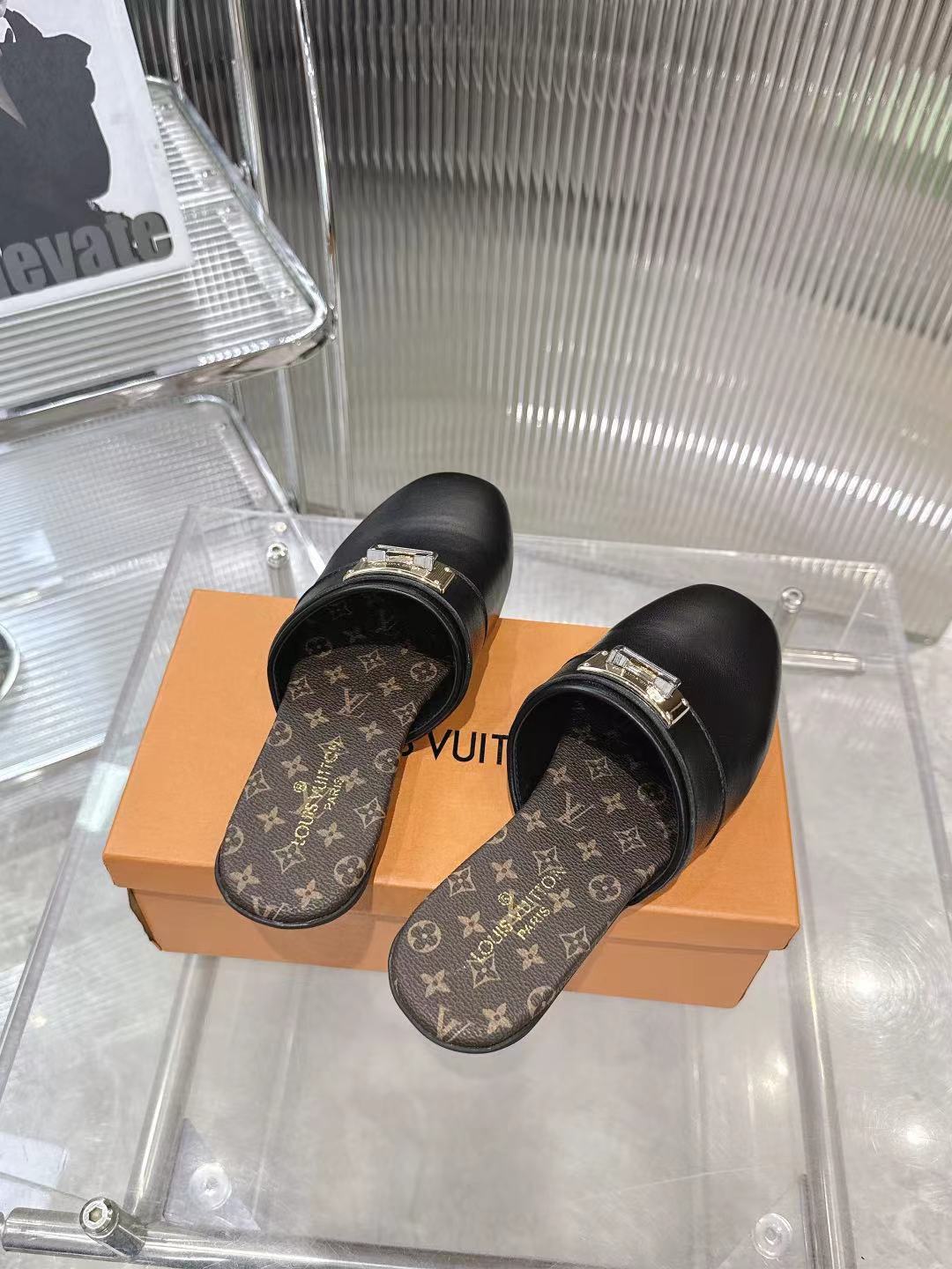 Z2R76E19 Popular high-quality leather shoes