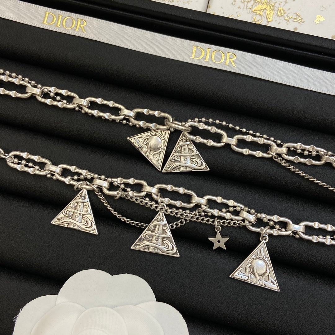 X1Q85D295X Popular Necklaces.Bracelet. Earrings