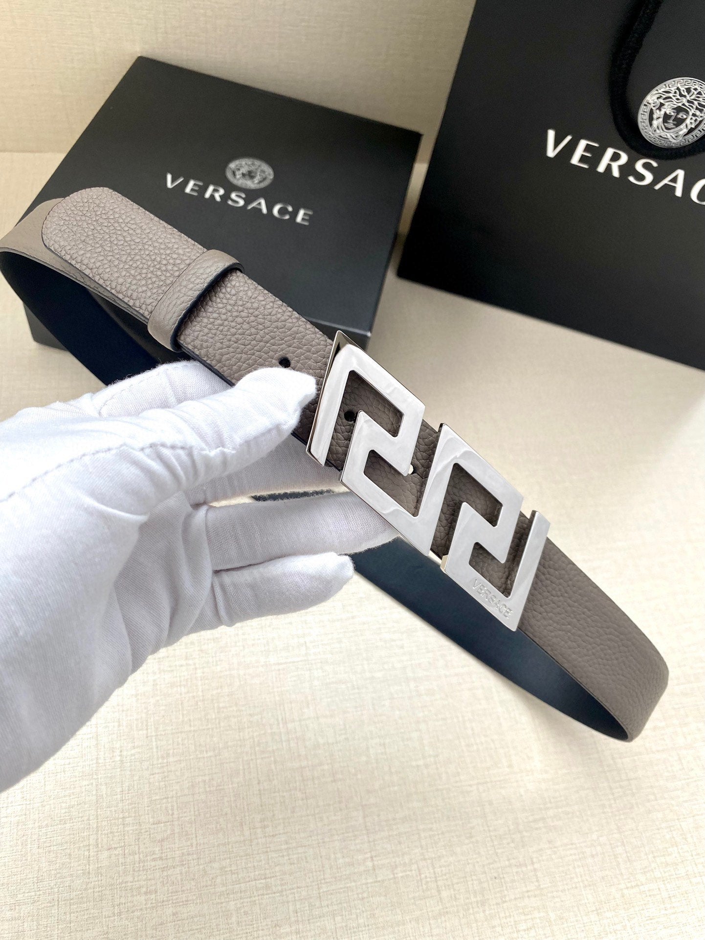 P1W15V166 Popular   High quality belt With full package