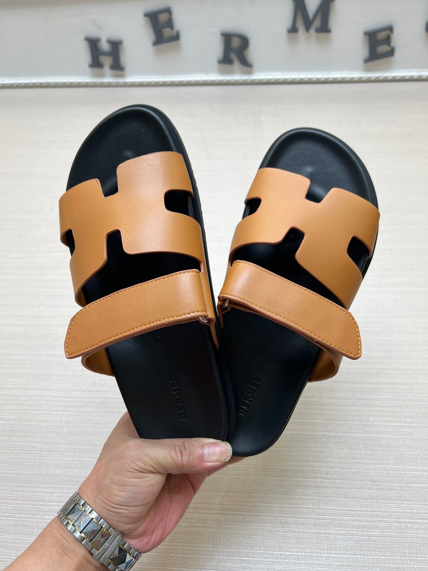 Z5R35H6  Popular Slippers shoes