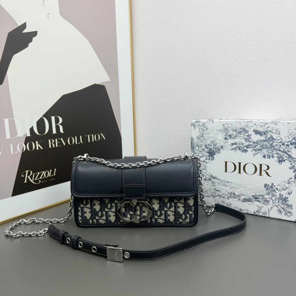 B1W25D81 Popular  leather bag
