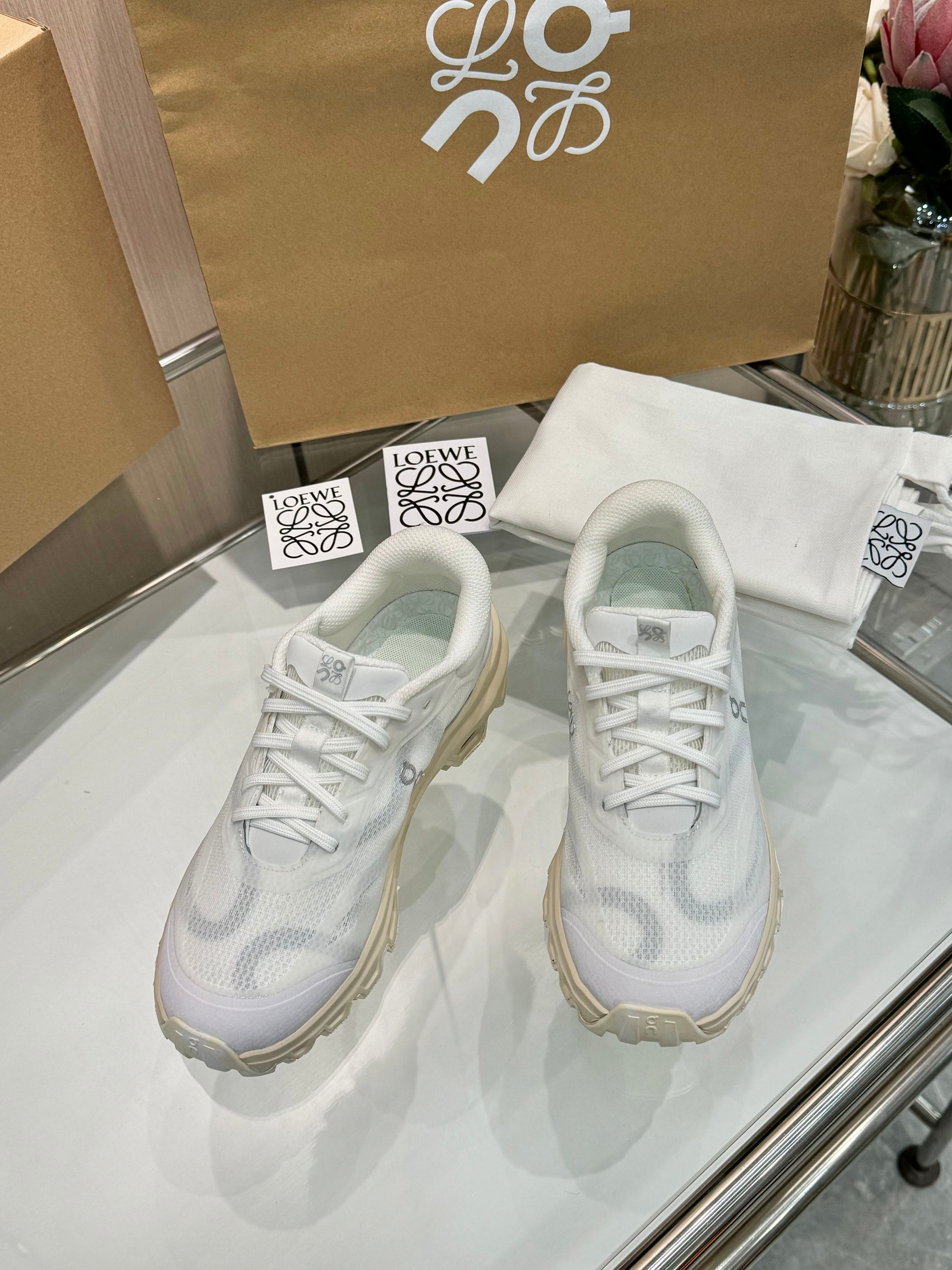 Z1Q95C19  Popular  shoes