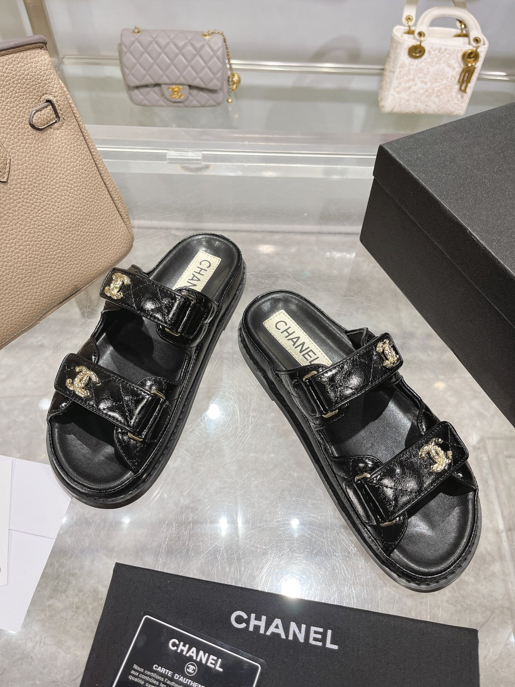 Z2R45C9  Popular leather shoes