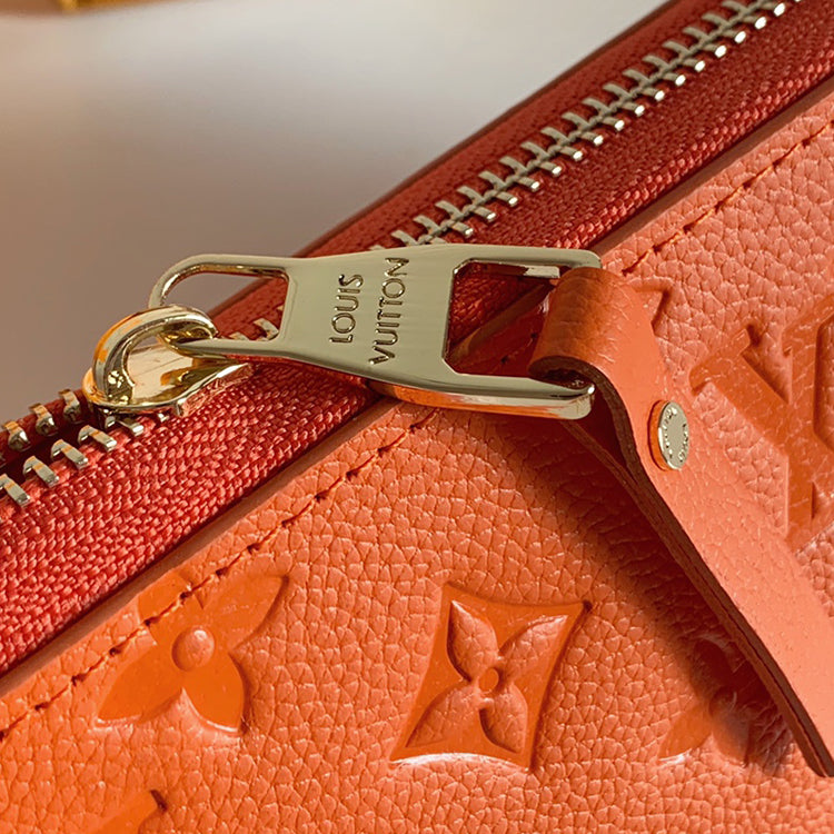 B1P11E06 Popular Leather wallets