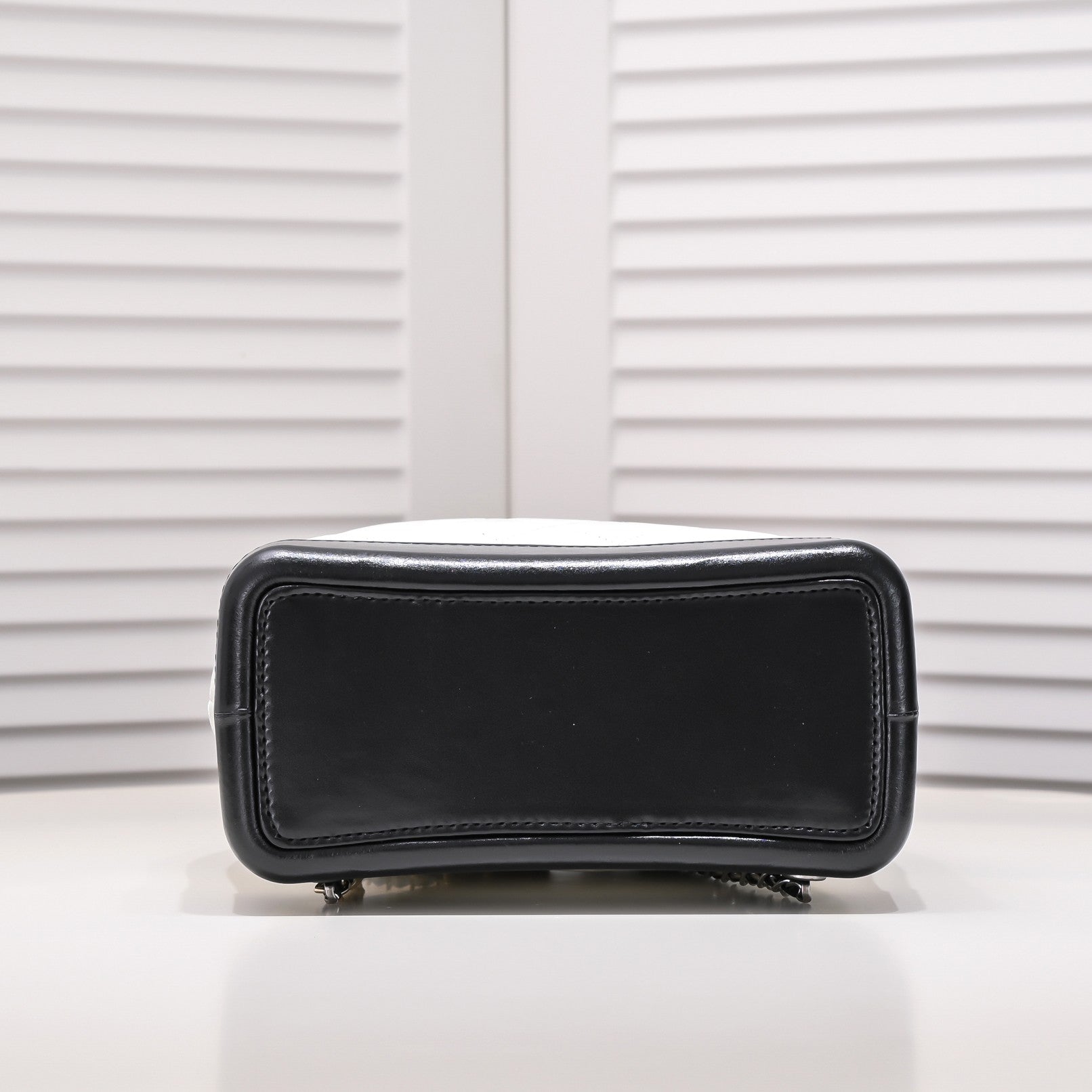 B1X34C262 Popular  leather bag 