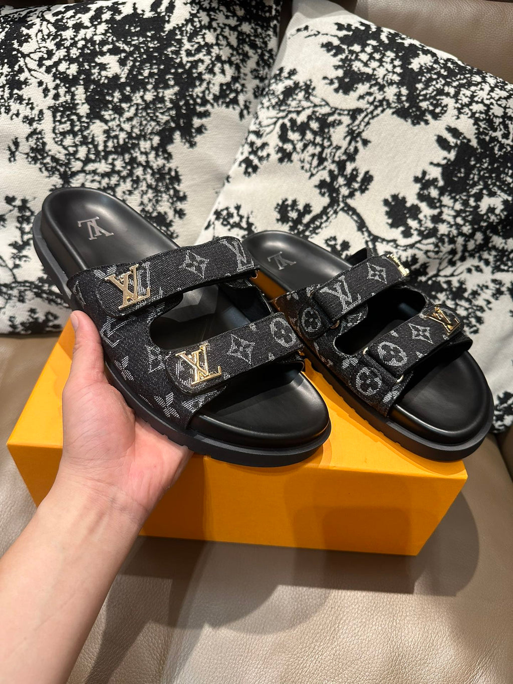 Z2Z85E29  Popular leather Shoes