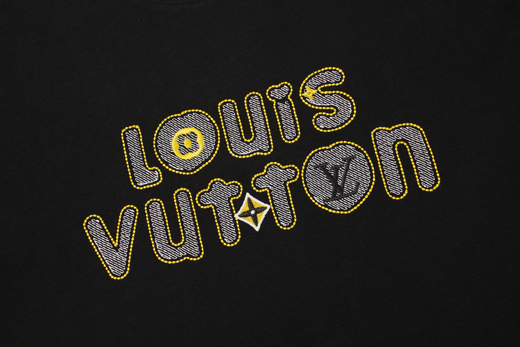 U1R76E15 Popular T-shirts