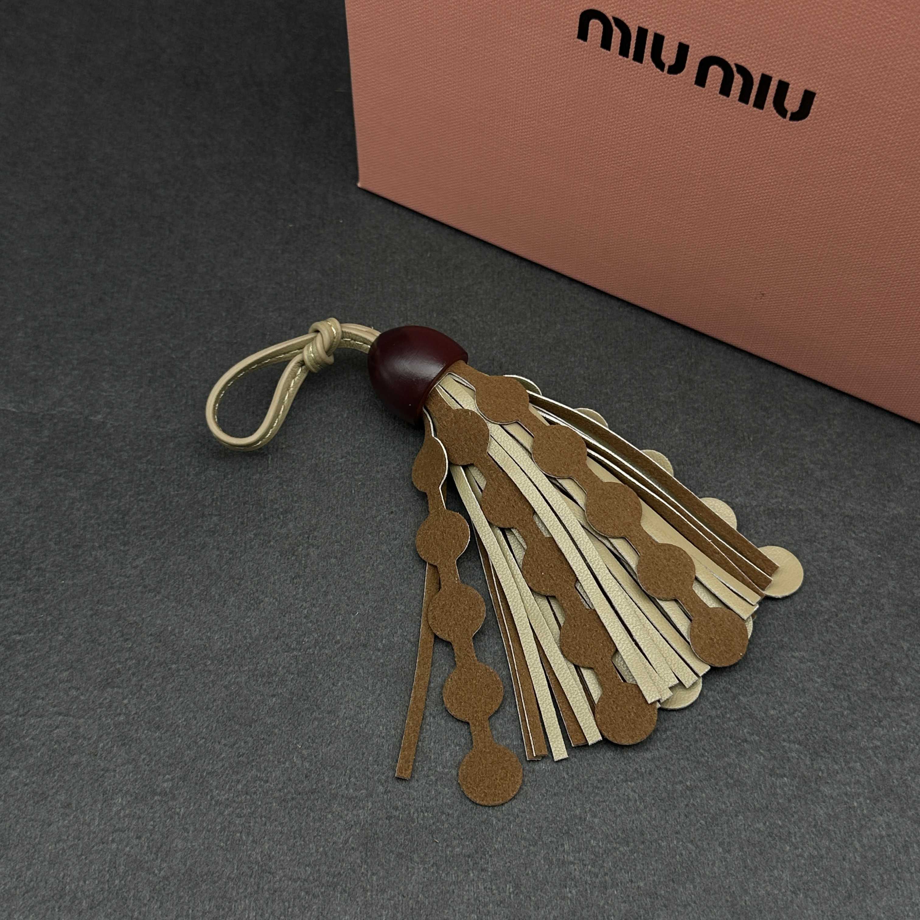 A1R46A27 Popular bag 's charms accessories