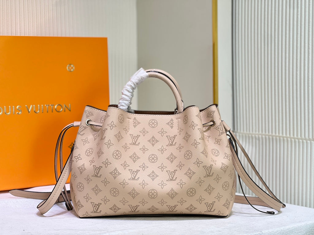 B1X15E13 Popular  leather bag)