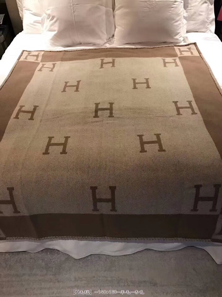 W1R86H28 Popular blanket