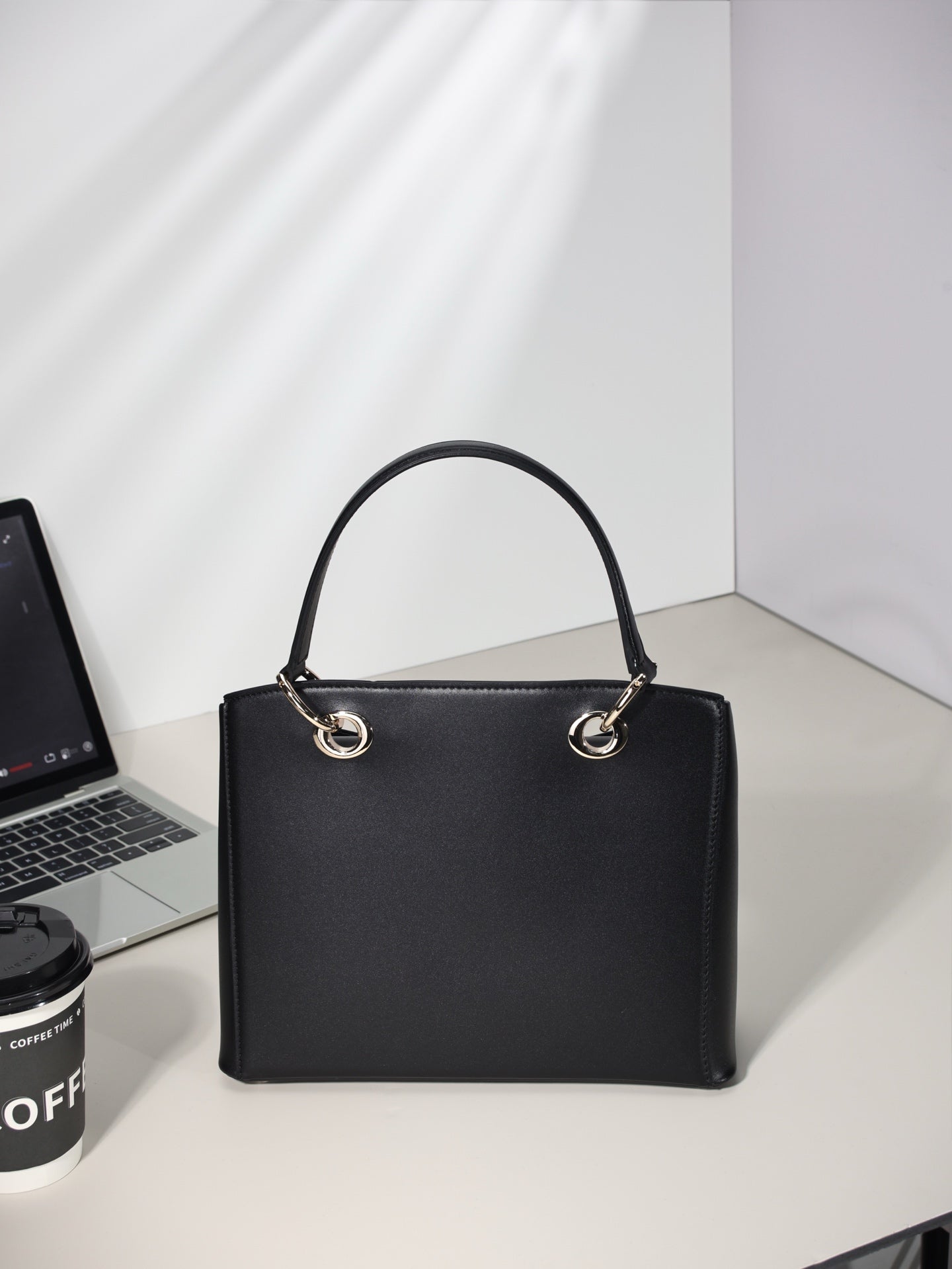 B1P36D89 Popular leather bag
