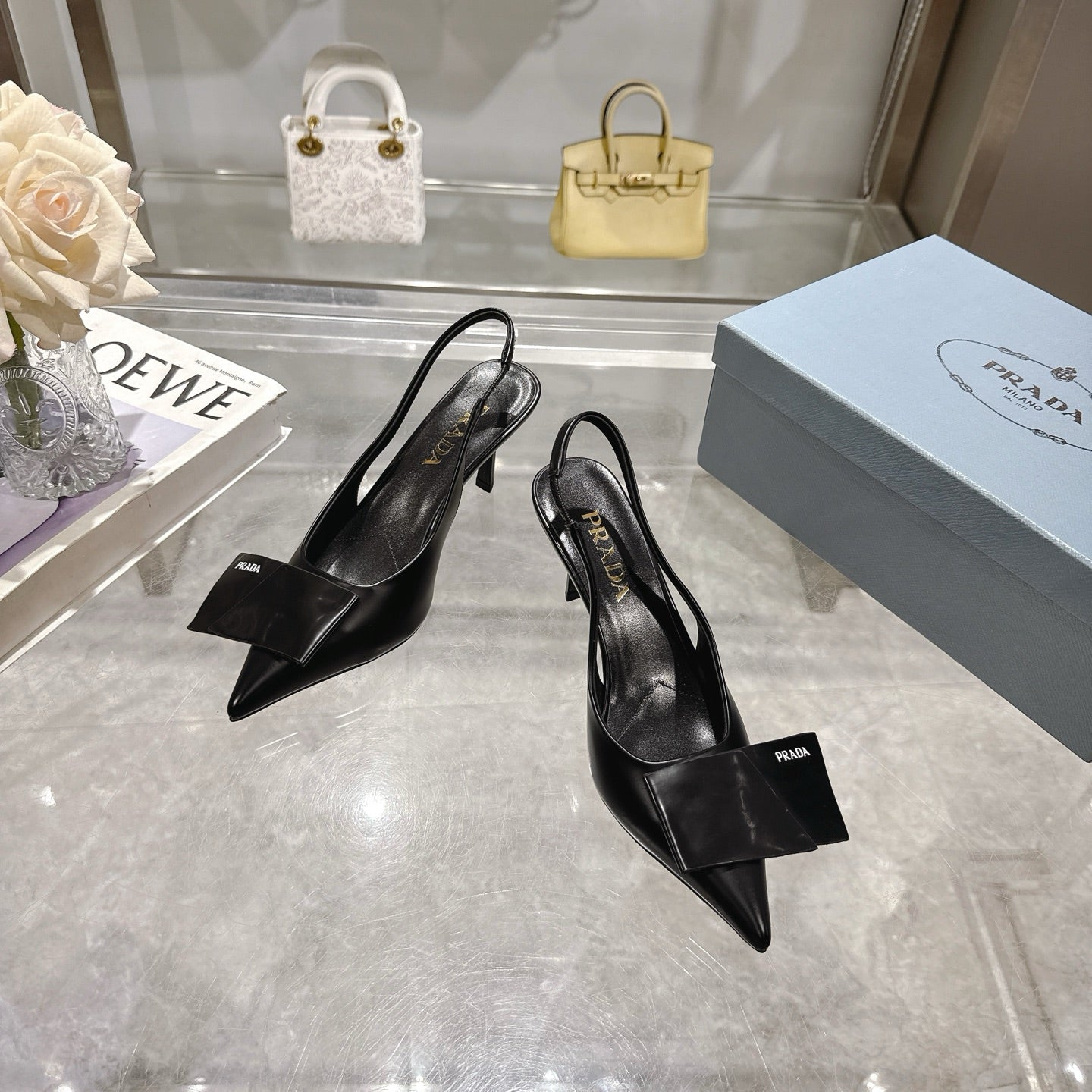 Z2Q55P41 Popular  leather High heels