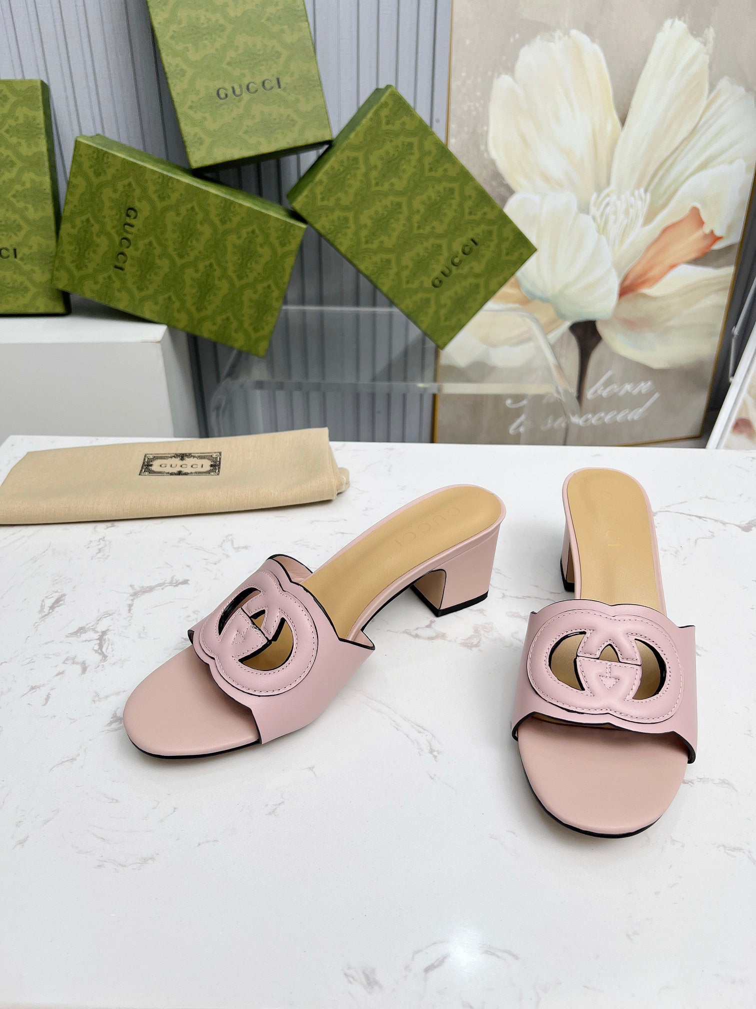 Z2X56B33 Popular high-quality leather Shoes 5.5cm