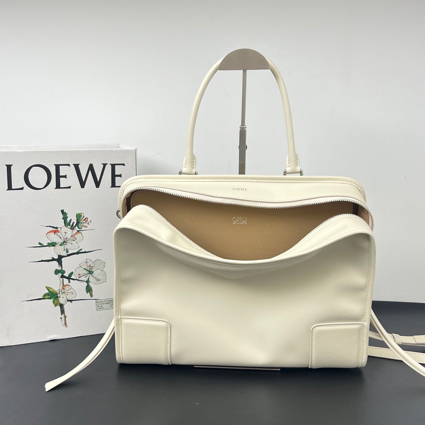 B1R46A4 Popular leather bag