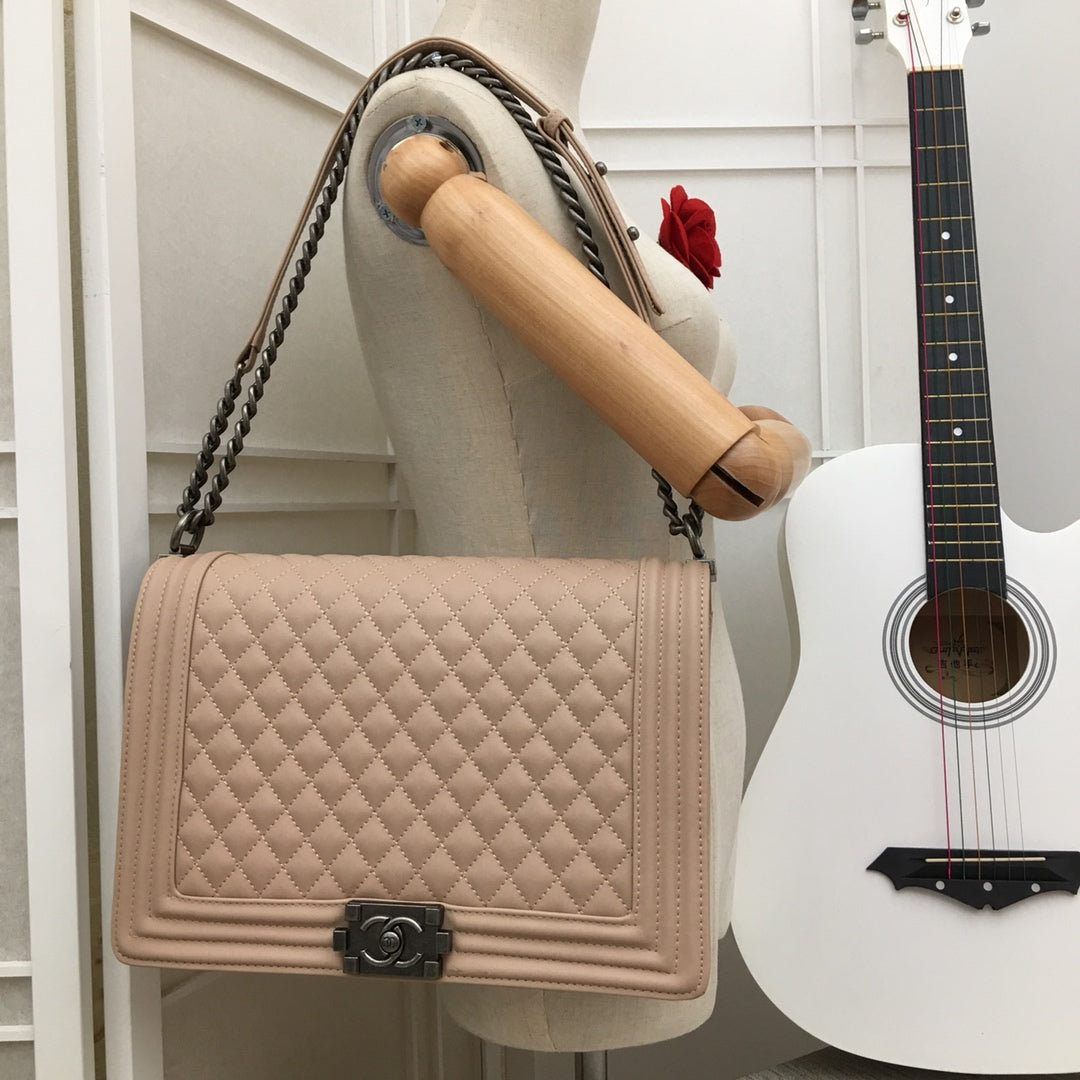 B5X121C60 Popular  leather bag 