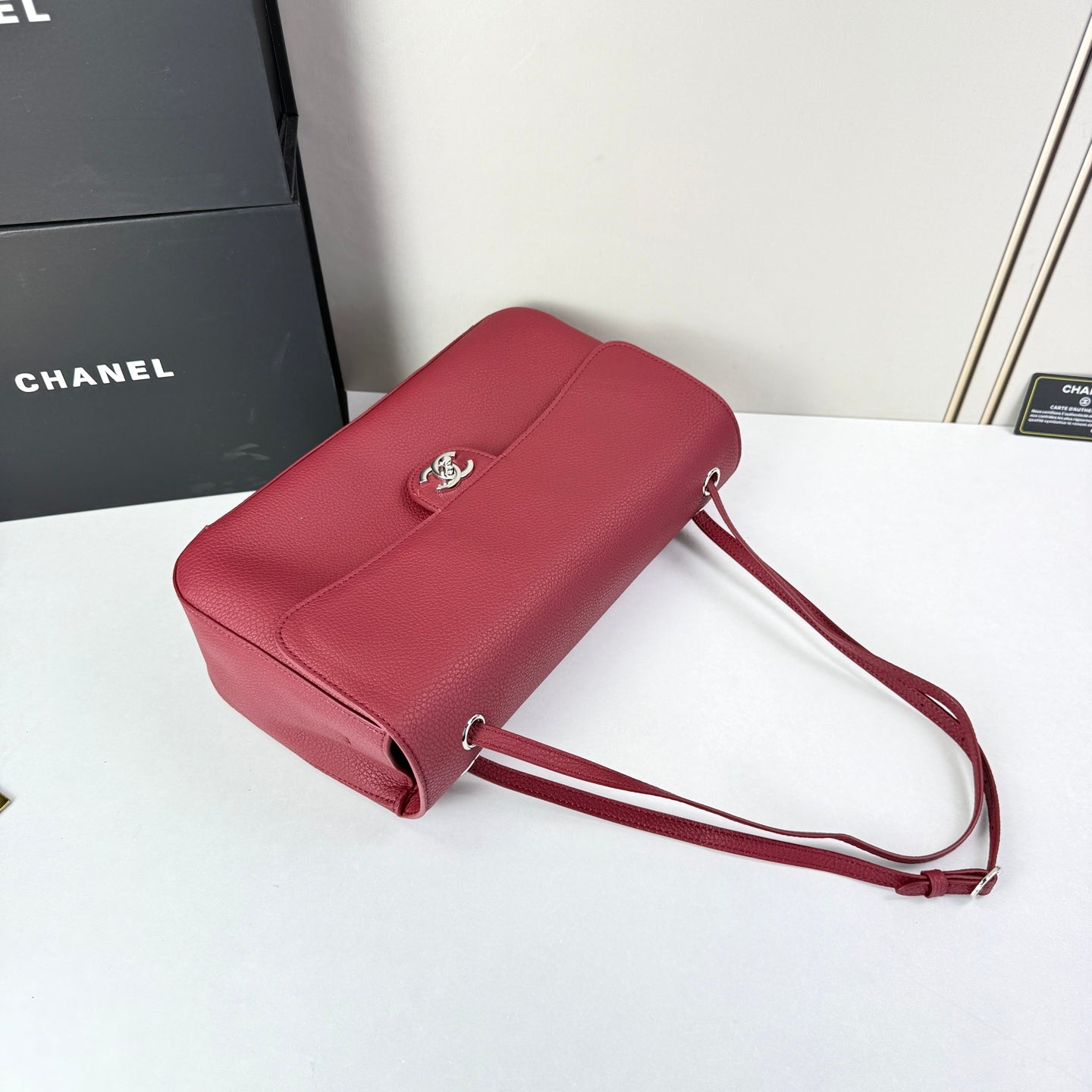 B1R76C35 Popular leather bag