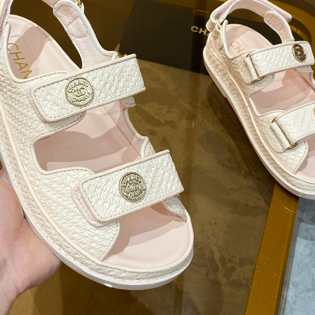 Z2Q55C49 Popular leather shoes