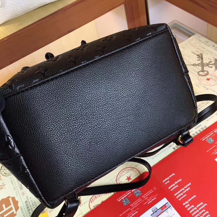 B1P20E6 Popular  leather backpacks