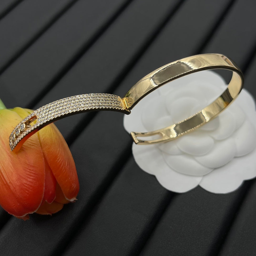 X1Z94A763K  Popular Bracelets