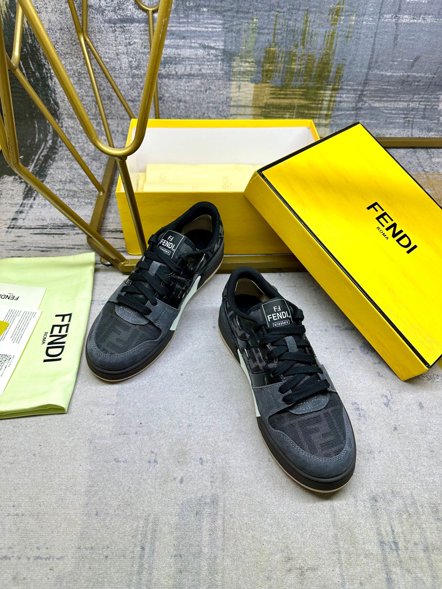 Z2N95F13  Popular high quality shoes