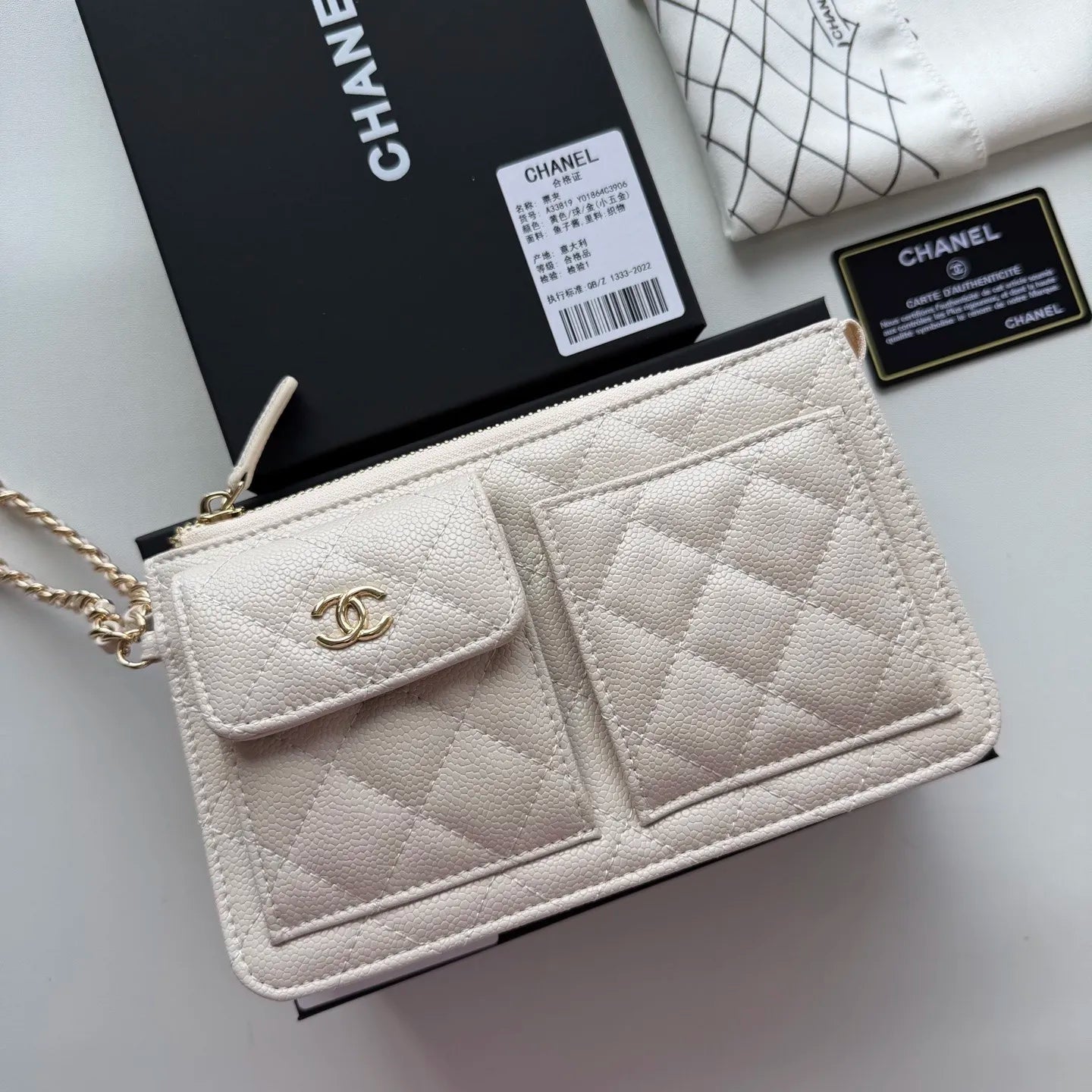 B1P46C23 Popular leather bag