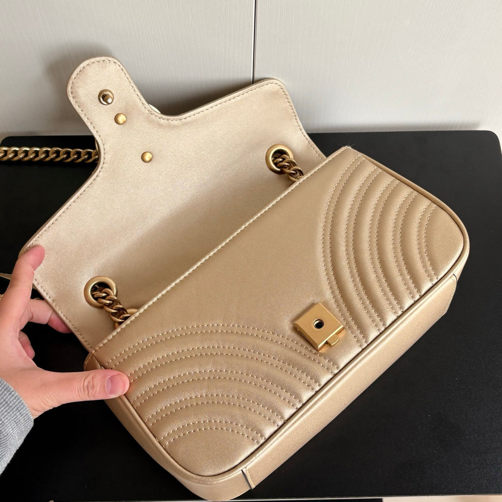 B1P36B67 Popular leather bag