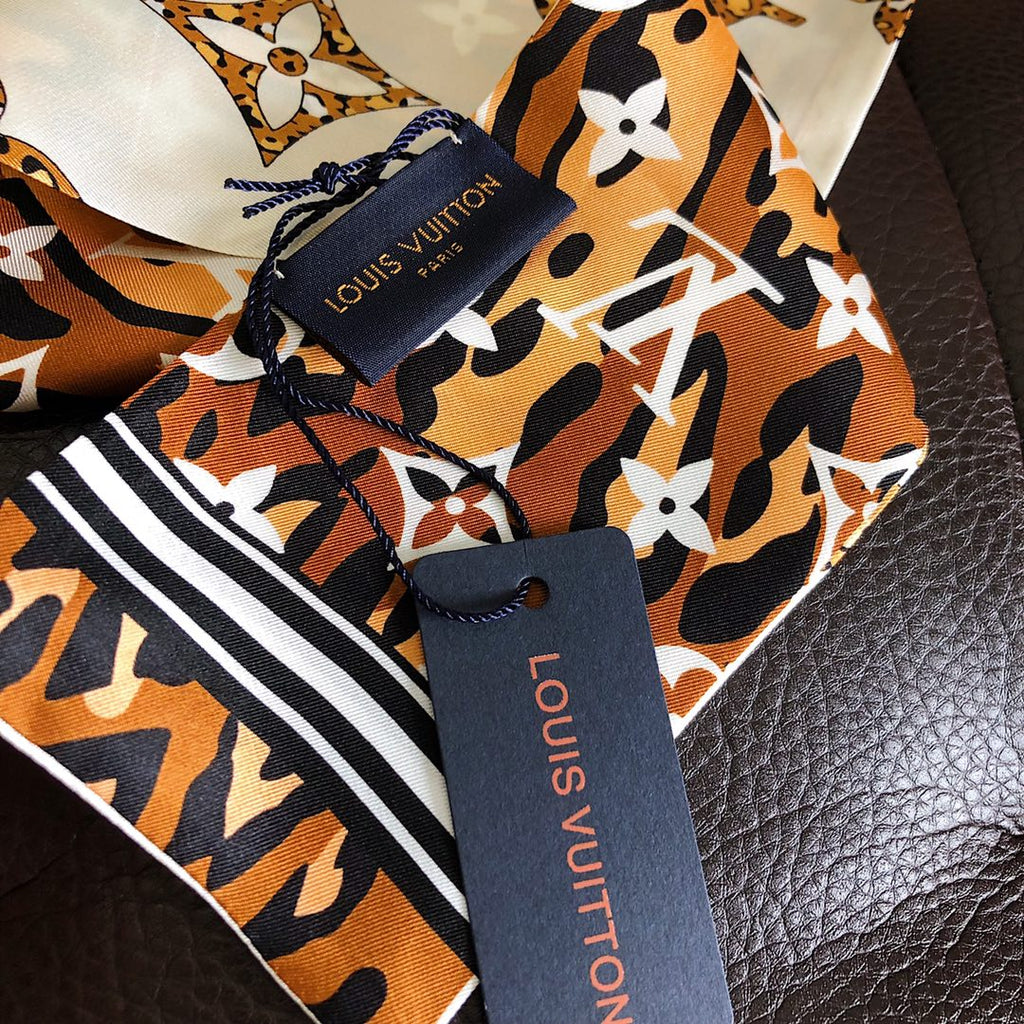 W1N86E3 Popular Silk Scarve