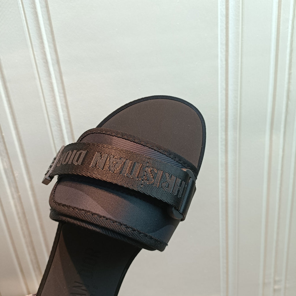 Z1ZD20 Popular Slippers