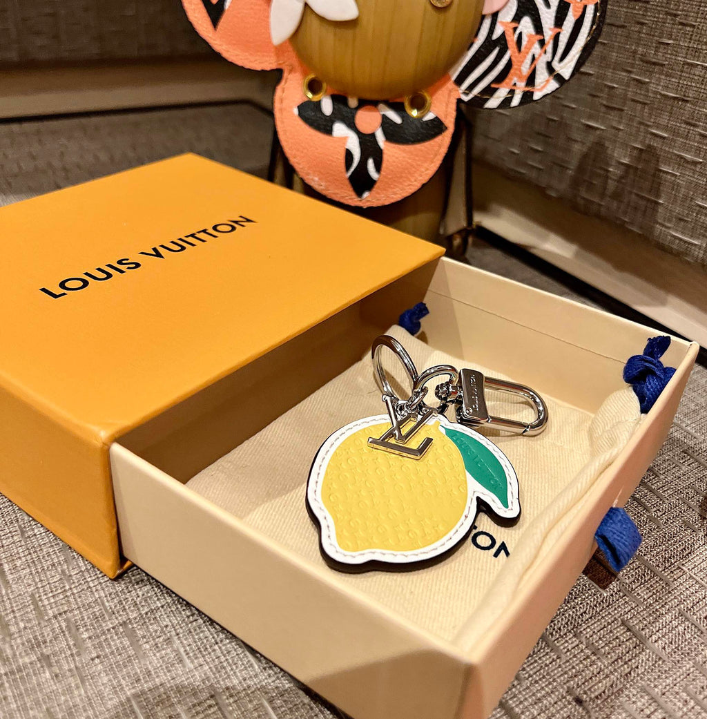 A1Q105E15 Popular bag 's charms accessories