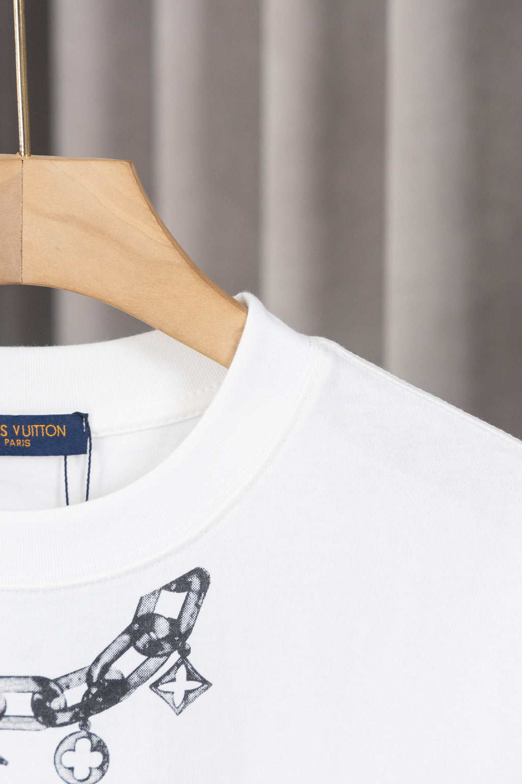 U1P36E137 Popular T-shirts