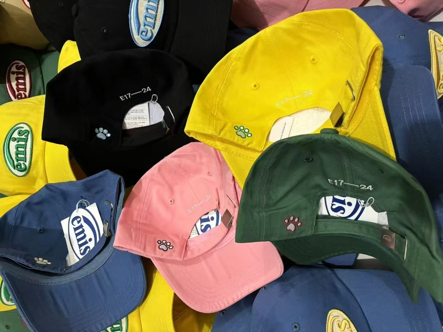 M1P45A569 Popular  hats