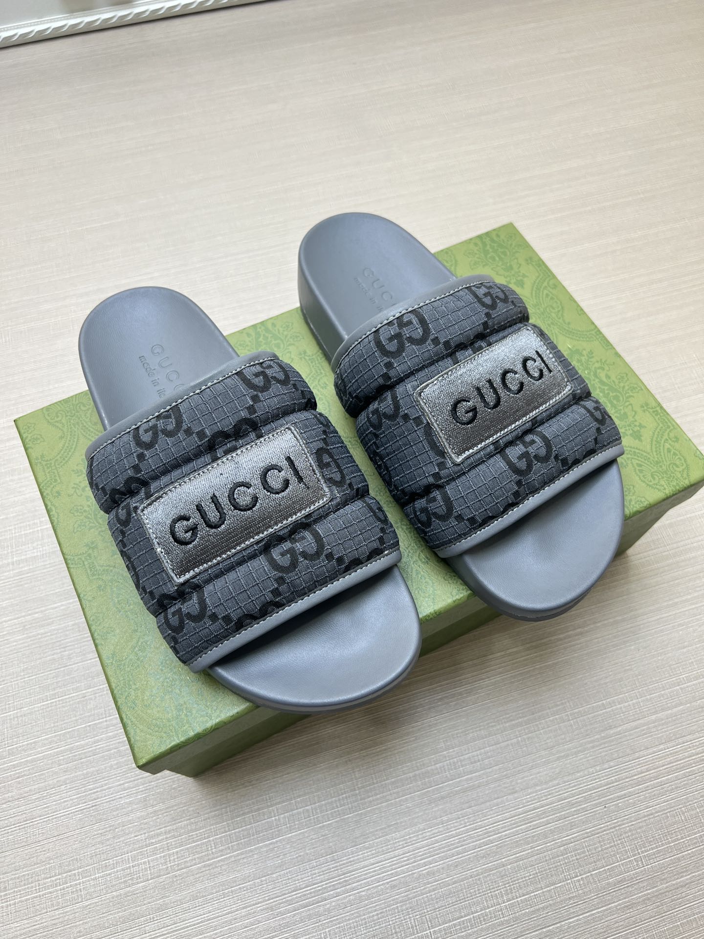 Z5ZB49 Popular slippers