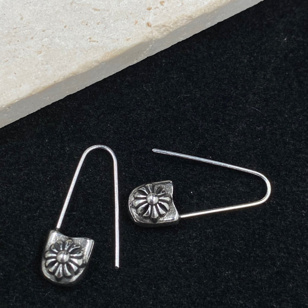 X1Q45A5E Popular Earrings