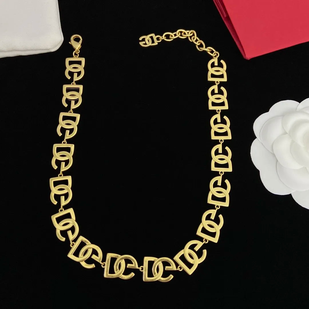 X1N63A137X  Popular  necklace earrings