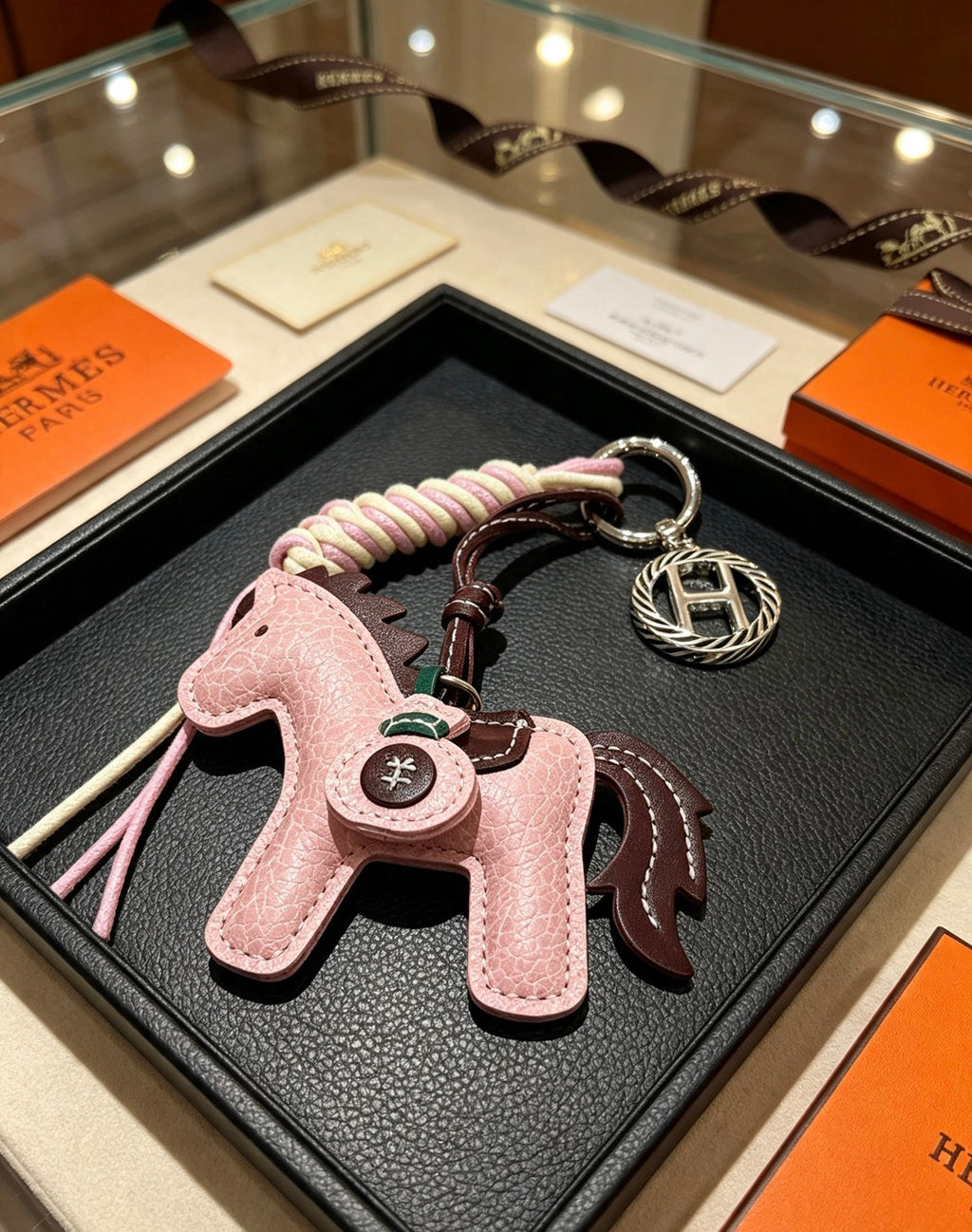 A1R76H98 Popular bag 's charms accessories