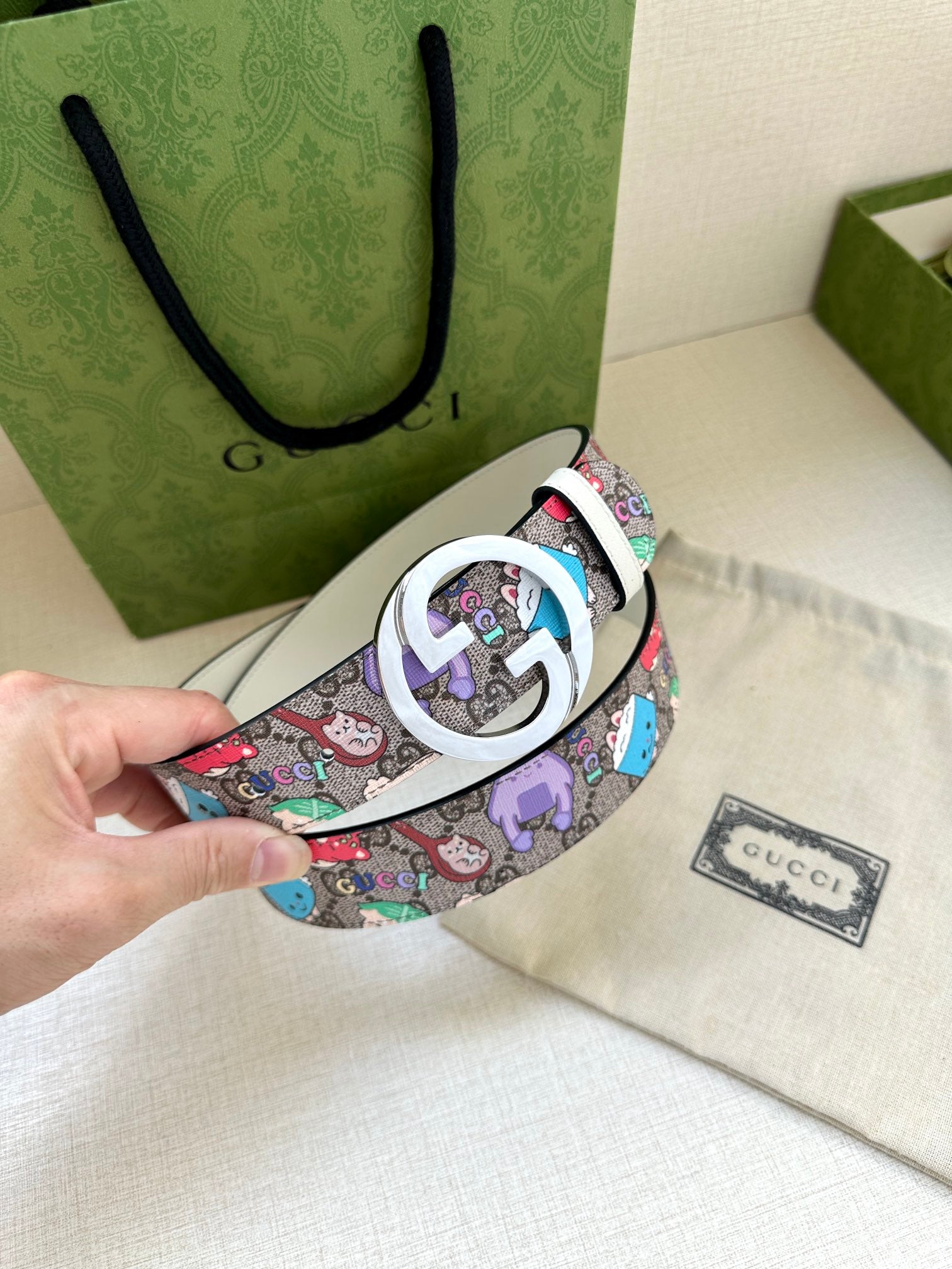 P1R55B208 Popular High quality belt With full package